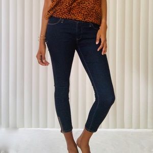 Blank NYC Ankle Zipper Crop